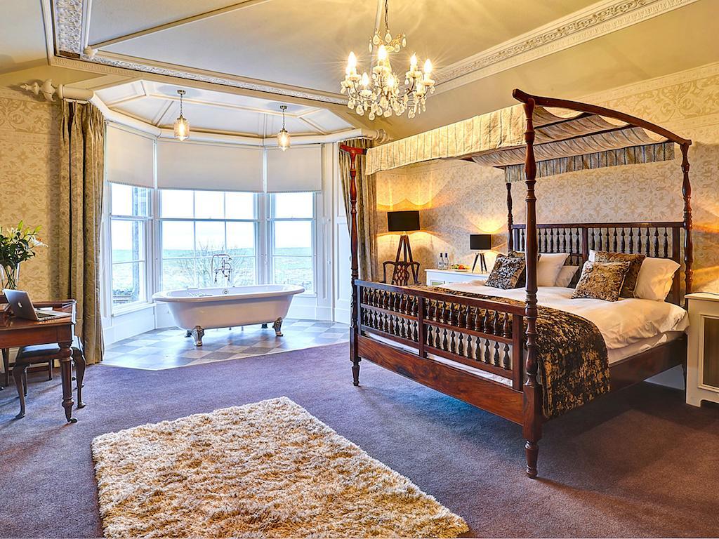 Bay Villa Grange-over-Sands Room photo