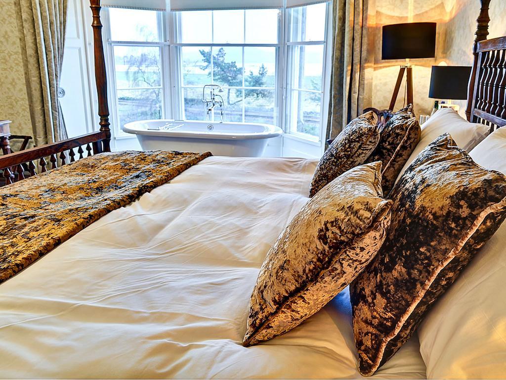 Bay Villa Grange-over-Sands Room photo